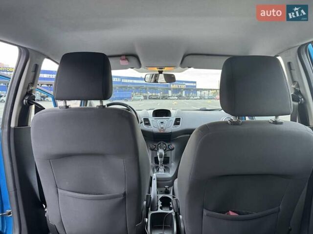 Синій Форд Фієста, об'ємом двигуна 1 л та пробігом 125 тис. км за 7500 $, фото 16 на Automoto.ua