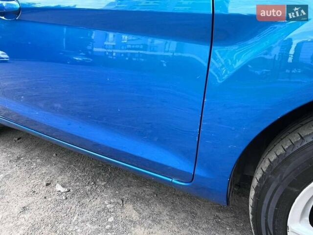 Синий Форд Фиеста, объемом двигателя 1.6 л и пробегом 95 тыс. км за 8300 $, фото 6 на Automoto.ua