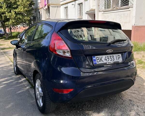Синий Форд Фиеста, объемом двигателя 1.5 л и пробегом 298 тыс. км за 5800 $, фото 7 на Automoto.ua