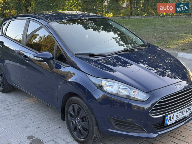 Синий Форд Фиеста, объемом двигателя 1.24 л и пробегом 163 тыс. км за 5700 $, фото 6 на Automoto.ua