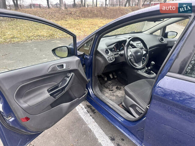 Синий Форд Фиеста, объемом двигателя 1.24 л и пробегом 134 тыс. км за 6500 $, фото 8 на Automoto.ua