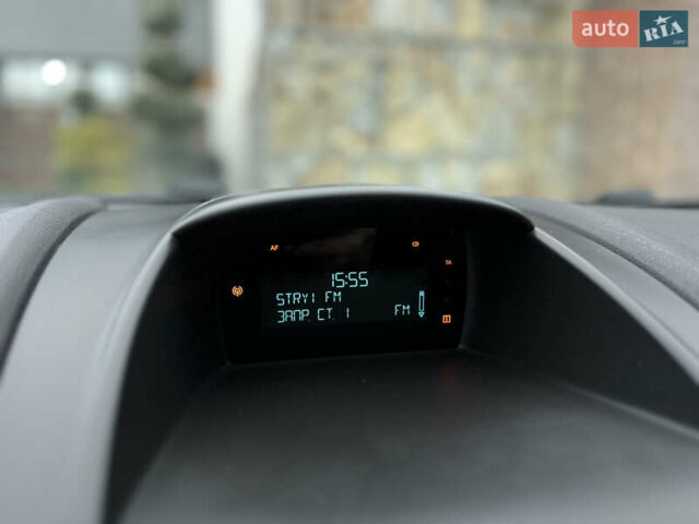 Синий Форд Фиеста, объемом двигателя 1.5 л и пробегом 168 тыс. км за 6999 $, фото 45 на Automoto.ua