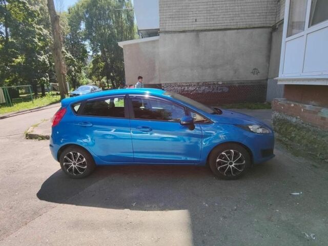 Синий Форд Фиеста, объемом двигателя 1 л и пробегом 62 тыс. км за 7500 $, фото 4 на Automoto.ua