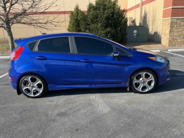 Синий Форд Фиеста, объемом двигателя 1.6 л и пробегом 74 тыс. км за 3800 $, фото 7 на Automoto.ua