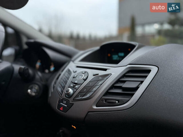 Синий Форд Фиеста, объемом двигателя 1.5 л и пробегом 168 тыс. км за 6999 $, фото 58 на Automoto.ua