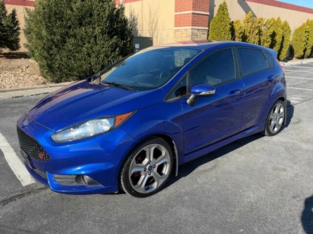 Синий Форд Фиеста, объемом двигателя 1.6 л и пробегом 74 тыс. км за 3800 $, фото 2 на Automoto.ua