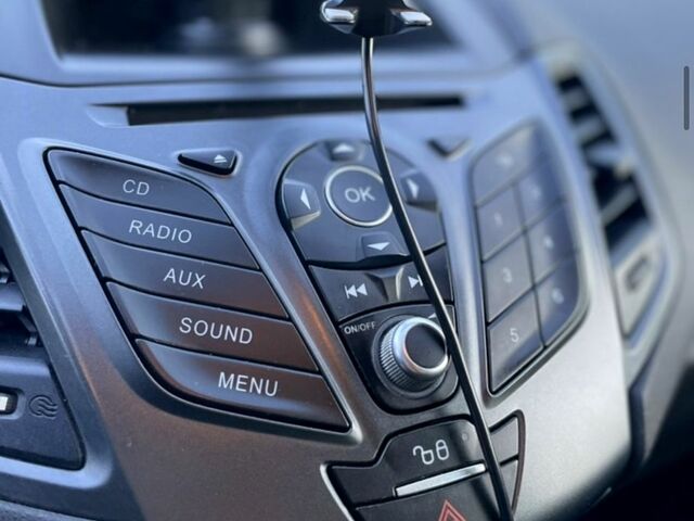 Синий Форд Фиеста, объемом двигателя 1 л и пробегом 202 тыс. км за 5800 $, фото 4 на Automoto.ua