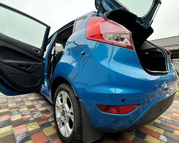 Синій Форд Фієста, об'ємом двигуна 1 л та пробігом 120 тис. км за 8500 $, фото 9 на Automoto.ua