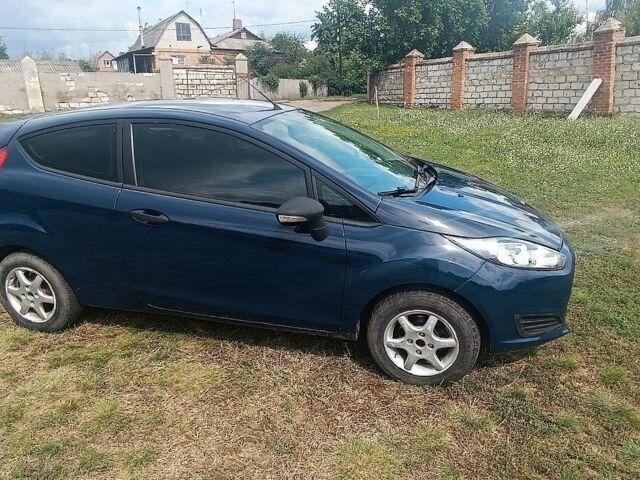 Синий Форд Фиеста, объемом двигателя 1 л и пробегом 95 тыс. км за 4494 $, фото 5 на Automoto.ua