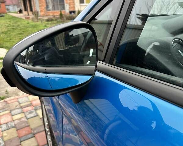 Синій Форд Фієста, об'ємом двигуна 1 л та пробігом 120 тис. км за 8500 $, фото 1 на Automoto.ua