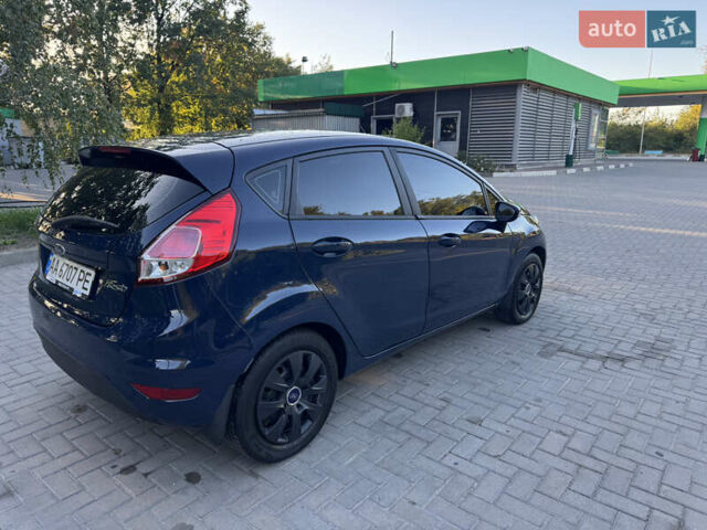 Синий Форд Фиеста, объемом двигателя 1.24 л и пробегом 163 тыс. км за 5700 $, фото 4 на Automoto.ua