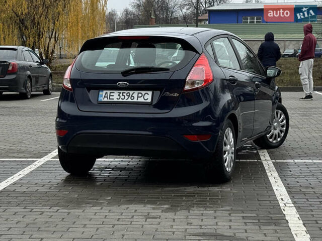 Синий Форд Фиеста, объемом двигателя 1 л и пробегом 190 тыс. км за 6600 $, фото 7 на Automoto.ua