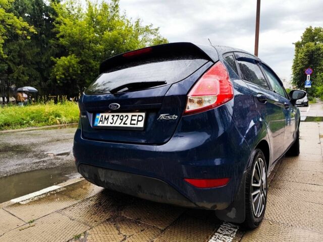 Синий Форд Фиеста, объемом двигателя 1 л и пробегом 97 тыс. км за 5000 $, фото 2 на Automoto.ua