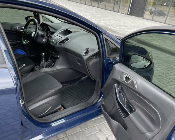 Синій Форд Фієста, об'ємом двигуна 1.25 л та пробігом 185 тис. км за 6500 $, фото 9 на Automoto.ua