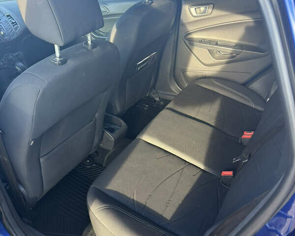 Синій Форд Фієста, об'ємом двигуна 1 л та пробігом 108 тис. км за 8500 $, фото 8 на Automoto.ua