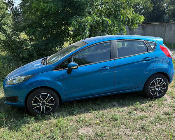 Синий Форд Фиеста, объемом двигателя 1 л и пробегом 94 тыс. км за 7500 $, фото 1 на Automoto.ua