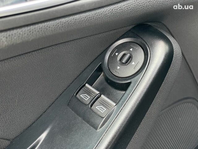 Синий Форд Фиеста, объемом двигателя 1 л и пробегом 101 тыс. км за 5990 $, фото 15 на Automoto.ua