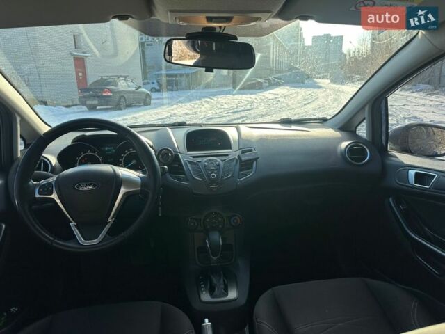 Синій Форд Фієста, об'ємом двигуна 1 л та пробігом 80 тис. км за 9500 $, фото 10 на Automoto.ua