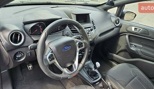 Синий Форд Фиеста, объемом двигателя 1.6 л и пробегом 110 тыс. км за 8700 $, фото 12 на Automoto.ua