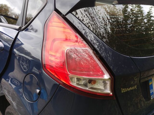 Синій Форд Фієста, об'ємом двигуна 0 л та пробігом 77 тис. км за 2150 $, фото 5 на Automoto.ua