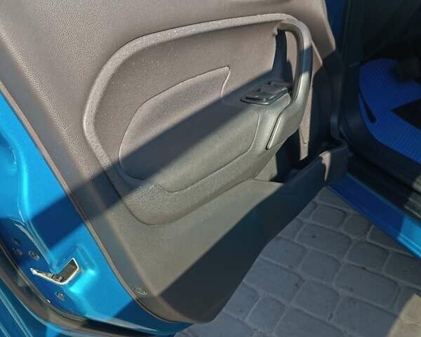 Форд Фиеста 2016 в Львове на Automoto.ua Синий Форд Фиеста, объемом двигателя 1.6 л и пробегом 124 тыс. км за 8000 $, фото 7 на Automoto.ua