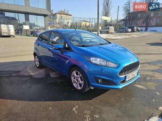 Синий Форд Фиеста, объемом двигателя 1 л и пробегом 64 тыс. км за 9500 $, фото 3 на Automoto.ua