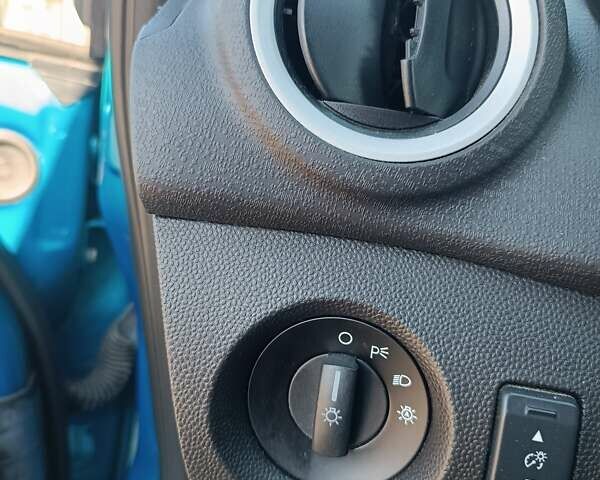 Форд Фиеста 2016 в Львове на Automoto.ua Синий Форд Фиеста, объемом двигателя 1.6 л и пробегом 124 тыс. км за 8000 $, фото 14 на Automoto.ua