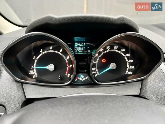 Синий Форд Фиеста, объемом двигателя 1 л и пробегом 53 тыс. км за 9500 $, фото 2 на Automoto.ua