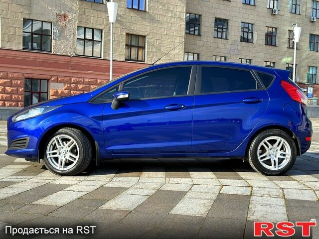 Синий Форд Фиеста, объемом двигателя 1 л и пробегом 81 тыс. км за 9800 $, фото 1 на Automoto.ua