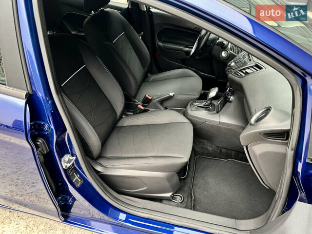 Синий Форд Фиеста, объемом двигателя 1 л и пробегом 53 тыс. км за 9500 $, фото 32 на Automoto.ua