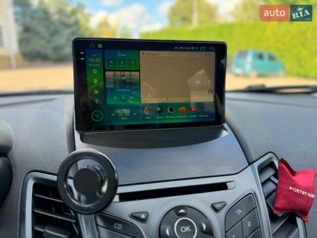 Синій Форд Фієста, об'ємом двигуна 1 л та пробігом 58 тис. км за 9500 $, фото 9 на Automoto.ua