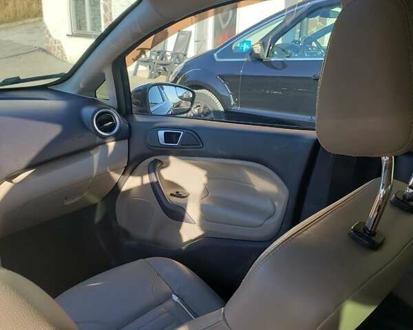 Синий Форд Фиеста, объемом двигателя 1.6 л и пробегом 156 тыс. км за 9200 $, фото 14 на Automoto.ua