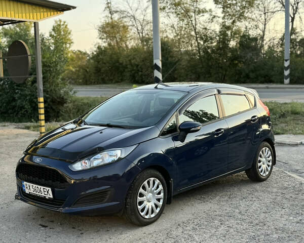 Синий Форд Фиеста, объемом двигателя 1.24 л и пробегом 64 тыс. км за 7500 $, фото 1 на Automoto.ua