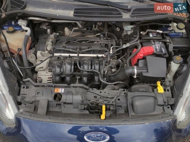 Синий Форд Фиеста, объемом двигателя 1.6 л и пробегом 135 тыс. км за 4500 $, фото 22 на Automoto.ua
