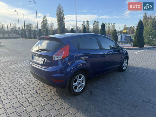 Синій Форд Фієста, об'ємом двигуна 1 л та пробігом 108 тис. км за 8500 $, фото 3 на Automoto.ua