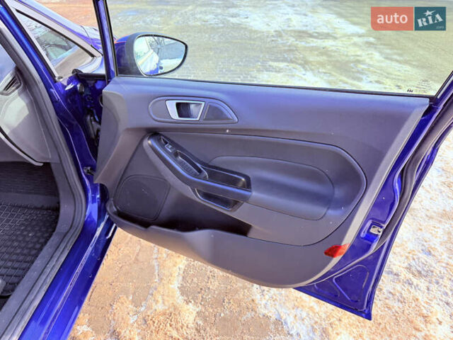 Синий Форд Фиеста, объемом двигателя 1 л и пробегом 95 тыс. км за 8450 $, фото 8 на Automoto.ua