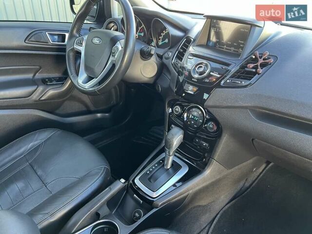 Синий Форд Фиеста, объемом двигателя 1.6 л и пробегом 160 тыс. км за 8300 $, фото 16 на Automoto.ua