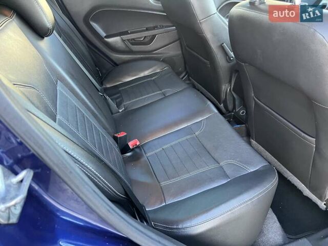 Синий Форд Фиеста, объемом двигателя 1.6 л и пробегом 160 тыс. км за 8300 $, фото 27 на Automoto.ua