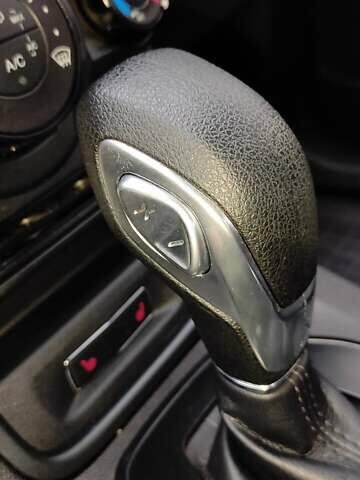 Синий Форд Фиеста, объемом двигателя 1 л и пробегом 96 тыс. км за 8000 $, фото 8 на Automoto.ua