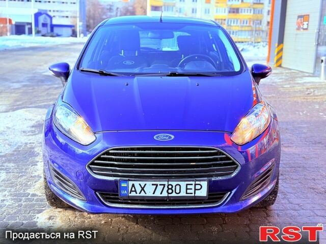 Синий Форд Фиеста, объемом двигателя 1 л и пробегом 9200 тыс. км за 8450 $, фото 5 на Automoto.ua