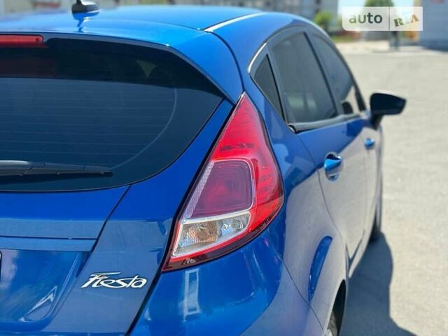 Синій Форд Фієста, об'ємом двигуна 1.6 л та пробігом 90 тис. км за 7799 $, фото 9 на Automoto.ua