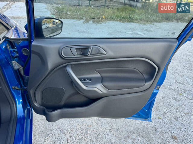 Форд Фиеста 2018 в Киеве на Automoto.ua Синий Форд Фиеста, объемом двигателя 1.6 л и пробегом 100 тыс. км за 7500 $, фото 25 на Automoto.ua