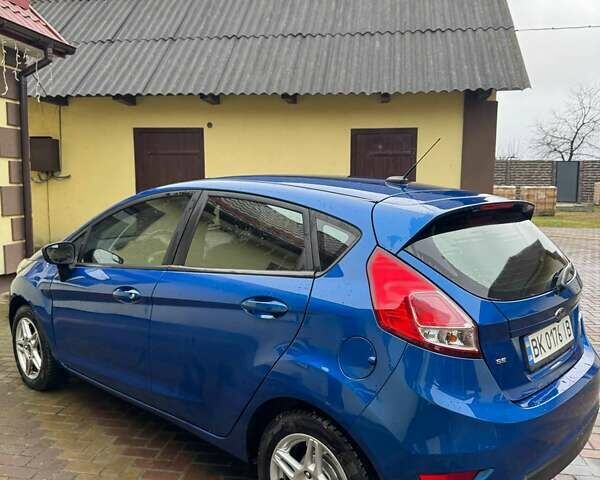 Синий Форд Фиеста, объемом двигателя 1.6 л и пробегом 99 тыс. км за 8900 $, фото 2 на Automoto.ua