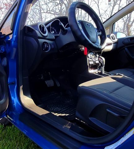 Синий Форд Фиеста, объемом двигателя 1.6 л и пробегом 48 тыс. км за 9800 $, фото 9 на Automoto.ua