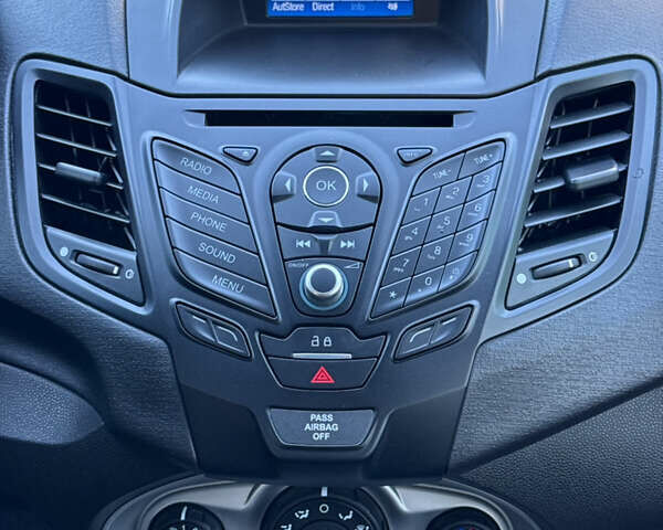 Форд Фиеста 2018 в Киеве на Automoto.ua Синий Форд Фиеста, объемом двигателя 1.6 л и пробегом 100 тыс. км за 7500 $, фото 34 на Automoto.ua