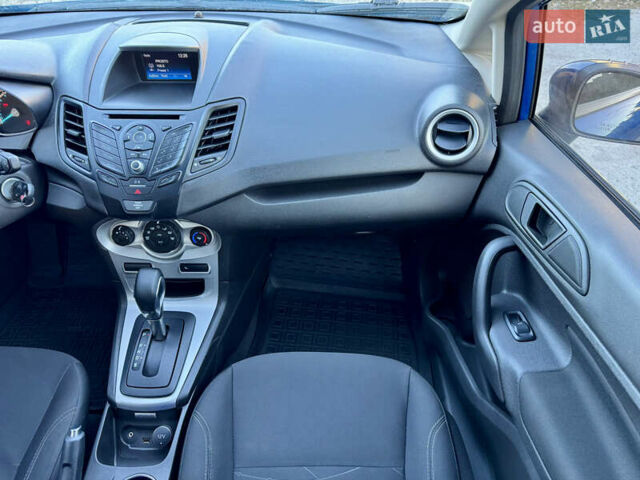 Форд Фиеста 2018 в Киеве на Automoto.ua Синий Форд Фиеста, объемом двигателя 1.6 л и пробегом 100 тыс. км за 7500 $, фото 32 на Automoto.ua