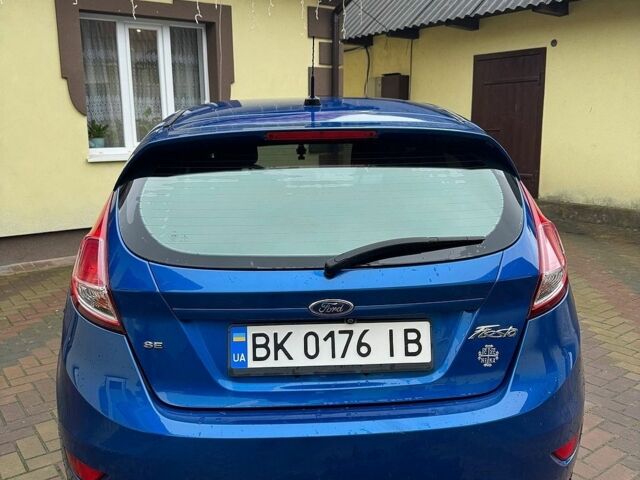 Синий Форд Фиеста, объемом двигателя 1.6 л и пробегом 99 тыс. км за 8300 $, фото 3 на Automoto.ua