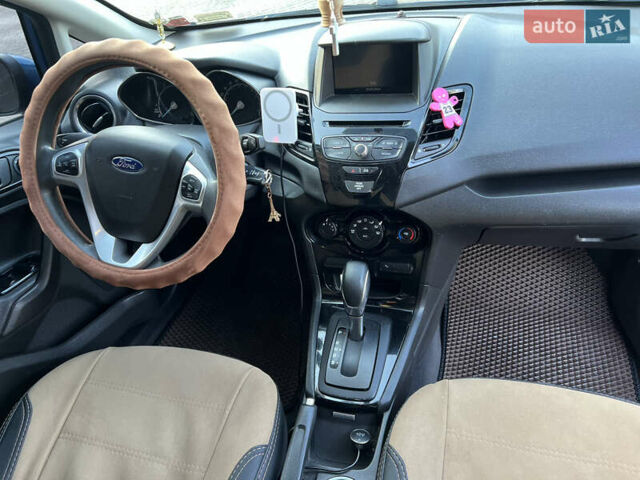 Синий Форд Фиеста, объемом двигателя 1.6 л и пробегом 160 тыс. км за 9500 $, фото 5 на Automoto.ua