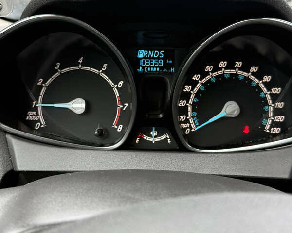 Синий Форд Фиеста, объемом двигателя 1.6 л и пробегом 103 тыс. км за 10000 $, фото 1 на Automoto.ua