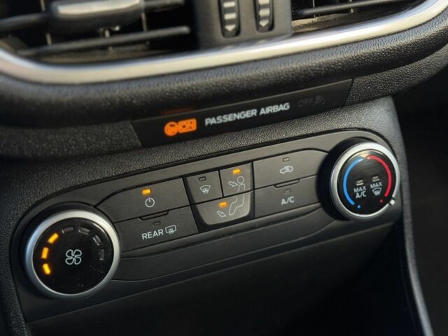 Синій Форд Фієста, об'ємом двигуна 1.5 л та пробігом 162 тис. км за 12500 $, фото 17 на Automoto.ua